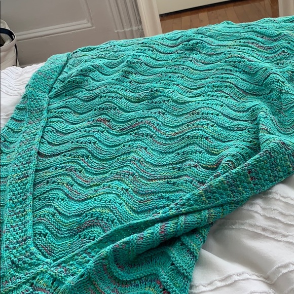 Knit Mermaid Blanket - NWOT - Picture 3 of 4